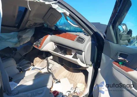 2014 Chevrolet Suburban 1500 Ltz z USA, uszkodzony, nr VIN 1GNSKKE79ER239738